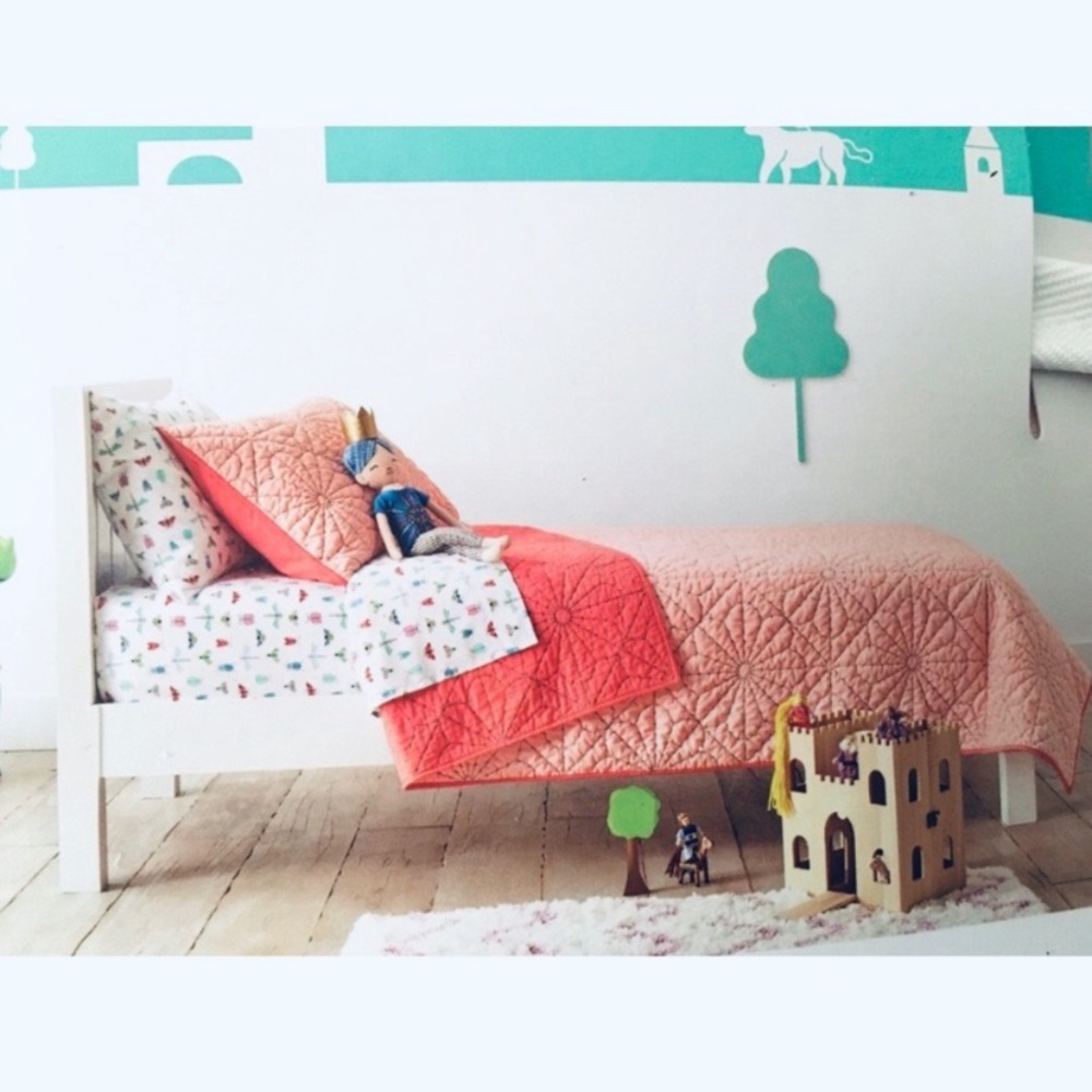 2 pillowfort standard shams